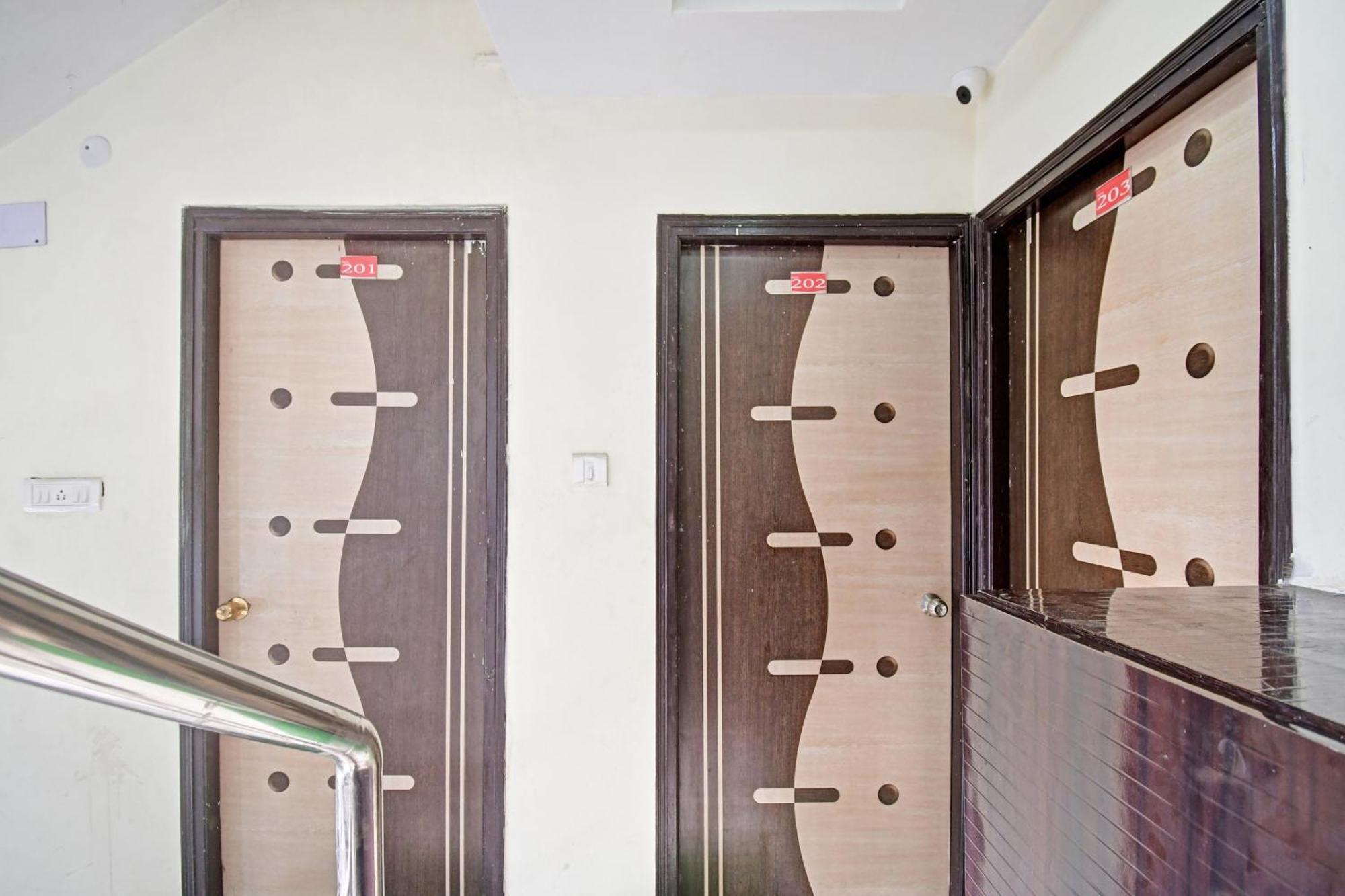 Hotel O New Aamaze Inn Near Acropolis Mall Calcutta Eksteriør billede